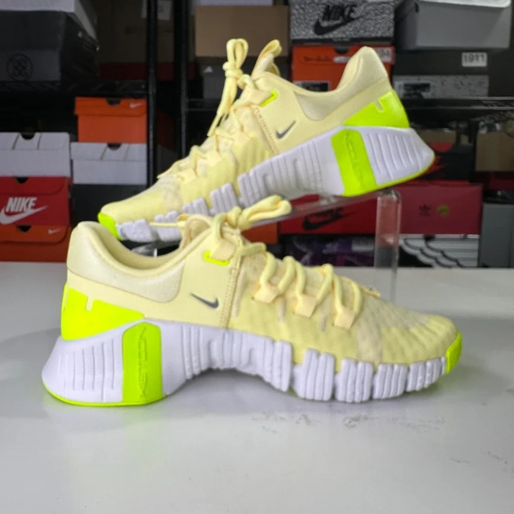 Nike Free Metcon 5 'Citron Tint Grey Volt' DV3950-800 Women's Size 9